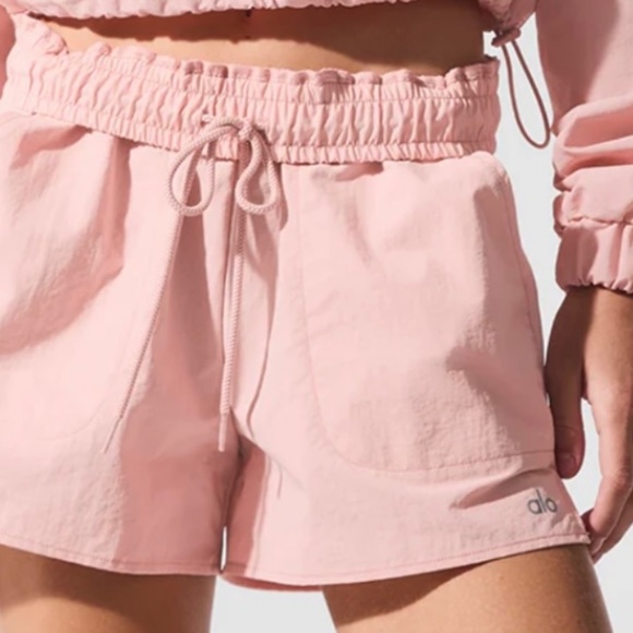 NWT Alo Pink Quartz Alumni Short - Picture 1 of 5
